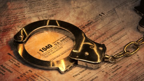 Algunas de estas acciones conllevan penas de cárcel.