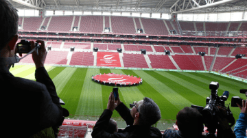 El Türk Telekom Arena presenta irregularidades en su cancha