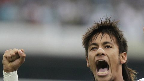 Neymar tiene contrato vigente con el Santos de Brasil, hasta 2014