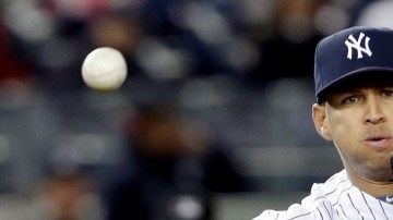 Alex Rodríguez, uno de los mejor pagados en Grandes Ligas, iniciará la temporada 2013 en la lista de lesionados.
