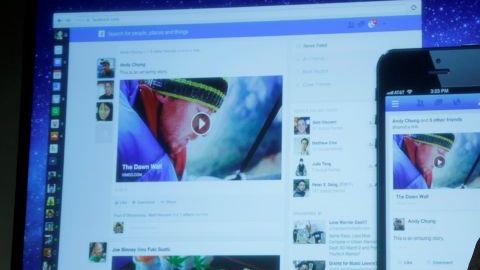El CEO de Facebook, Mark Zuckerberg, durante el lanzamiento del rediseño de la página web.