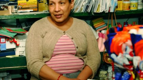 Michelle N., propietaria de una bodega-restaurante de Manhattan, cree que cumplir esta ley podría significar un importante egreso en sus limitadas ganancias.