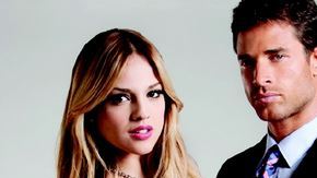 Eiza González y Sebastián Rulli son Nikki y Guzmán en "Amores Verdaderos".