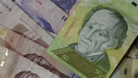 Billetes de bolívares venezolanos.
