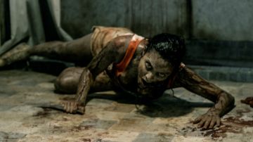 Diversas escenas de 'Evil Dead', el 'remake' del clásico de Sam Raimi que ahora ha realizado el cineasta uruguayo Fede Álvarez.