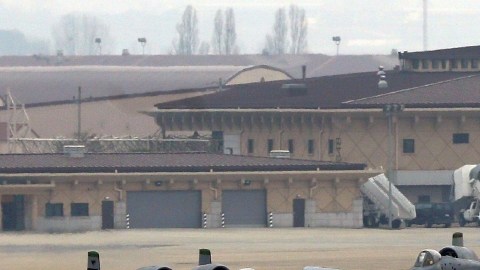 La Fuerza Aérea de EE.UU. hace ejercicios militares en la base Osan, en Corea del Sur.