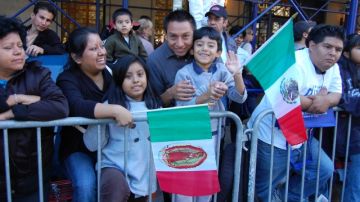 La nueva ley beneficiará a millones de mexicanos que viven en el exterior.