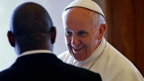 El Papa Francisco también recibió al Primer Ministro de Mozambique.
