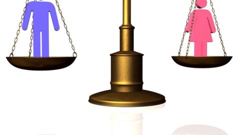 Un grupo en la ciudad de Mérida  inició una petición en internet para que la empresa retirara dicha publicidad.