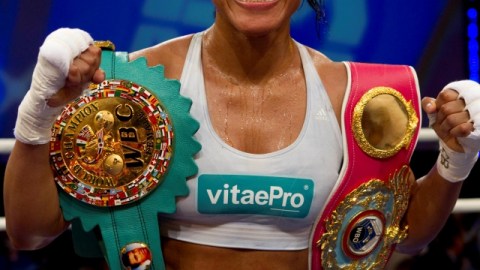 La noruega Cecilia Braekhus, nacida en Colombia, pelea hoy con Mia St. John.