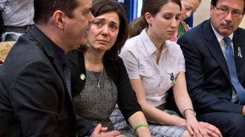 David y Francine Wheeler (izq.), con otras familias de Newtown, esta semana en Washington para hablar de control de armas.