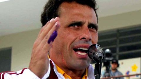 Capriles enfrentó hoy al candidato oficialista y mandatario encargado Nicolás Maduro.