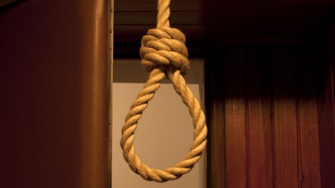 El joven se suicidó ahorcándose.