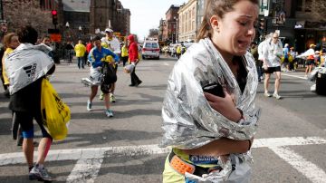 Arropa la tristeza a corredores sobrevivientes de los bombazos en el maratón de Boston.