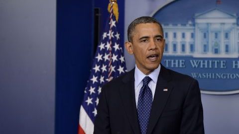 El presidente de EE.UU., Barack Obama, habla hoy durante una conferencia de prensa sobre las explosiones en Boston en Washington (EE.UU.).