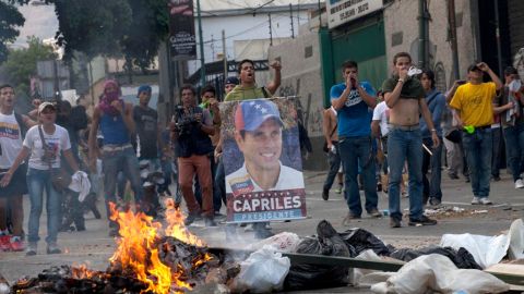Ayer hubo disturbios en Caracas luego de que Maduro fuera proclamado presidente de Venezuela.