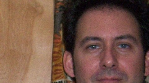 Paul Kevin Curtis fue arrestado anoche por alegadamente enviar cartas con veneno al Presidente de EE.UU. y a un congresista.