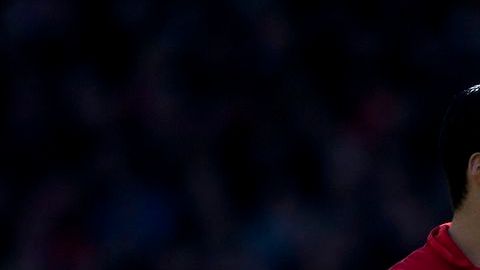 El uruguayo Luis Suárez no deja de dar de qué hablar. Su federación saca la cara por él.