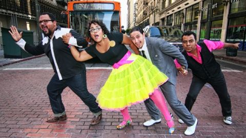 Somos hijos de inmigrantes y contamos nuestras historias con orgullo y amor, dice La Santa Cecilia.