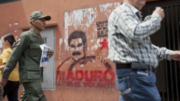 El gobierno de Nicolás Maduro enfrenta una posible crisis política y energética.