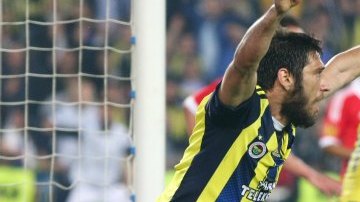 Fenerbahce derrotó 1-0 al Benfica, en la semifinal de ida de la Liga Europa
