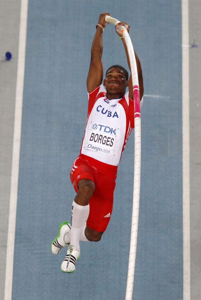 Lázaro Borges, es uno de los atletas invitados de Cuba.