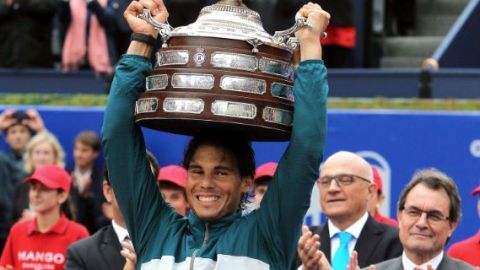 Nadal superó a su compatriota Nicolás Almagro con parciales de 6-4 y 6-3.