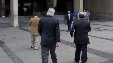 El equipo de Capriles llegó hasta el Tribunal Supremo Judicial venezolano.