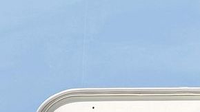 Obama se despide desde la puerta del Air Force One tras la gira de tres días por México y Costa Rica.