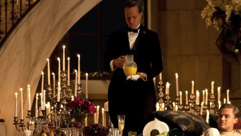 Leonardo DiCaprio da vida a Jay Gatsby en el filme de Baz Luhrmann que se estrena este viernes.