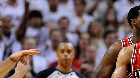Miami Heat arrasa con los Bulls.