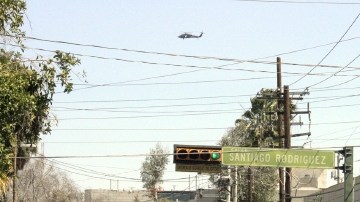 Los agentes viajaban en dos vehículos cuyo rastro se ha perdido.