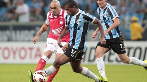 El cuadro de Porto Alegre busca su pase en la altura de Bogotá ante el Santa Fe.