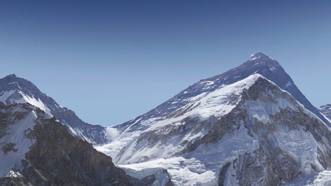 El Everest cobró una nueva víctima.