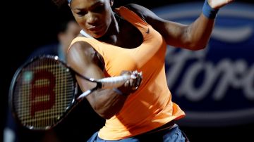 Serena Williams eliminó a Laura Robson  6-2 y 6-2.
