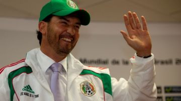 Manuel 'Chepo' de la Torre fue ratificado entrenador de la selección mexicana de fútbol.  Ahora estará más tranquilo.