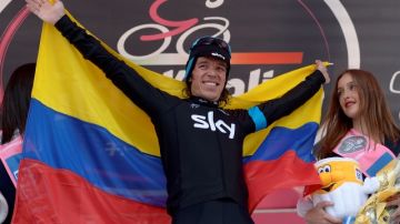 El ciclista colombiano Rigoberto Urán se llevó la victoria en la décima etapa de la edición 96 del Giro de Italia, aunque el italiano Vincenzo Nibali sigue en la cima de la clasificación general.