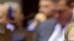 El Fiscal del Distrito de Staten Island, Daniel Donovan, indicó que no se encontró prueba suficiente que concluyera que el funcionario (en la foto) cometió una ofensa criminal.