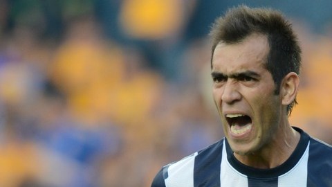 César "Chelito" Delgado se lesionó durante la semifinal de ida ante el América