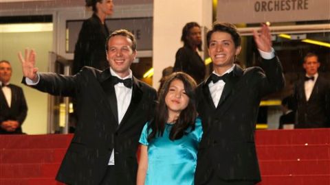 Armando Espitia, Andrea Vergara y Amat Escalante presentaron la película "Heli" esta noche de jueves en la riviera Francesa