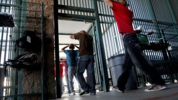 Quince personas fueron detenidas por contrabando de inmigrantes en Maricopa, Arizona,