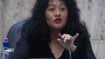 La jueza Jazmín Barrios, que condenó al exdictador José Efraín Ríos Montt, tiene que vestir un chaleco antibalas.
