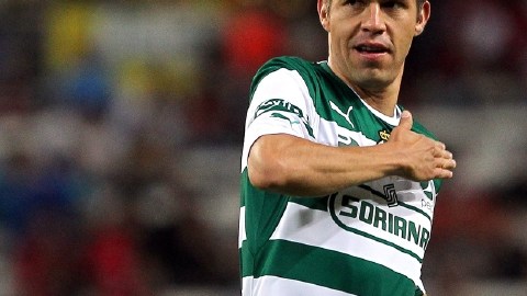 A Oribe Peralta le salió cara la Concacachampions.