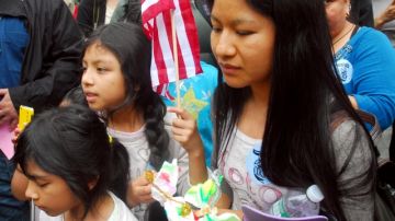 Araceli Cruz y sus hijas expresaron su tristeza y sufrimiento por la ausencia de su esposo y padre, quien fue deportado.