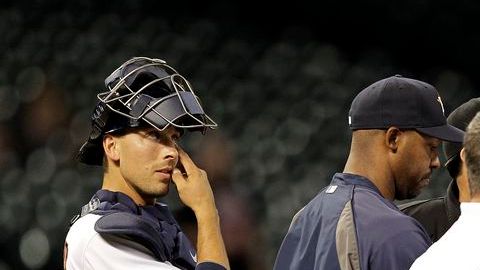 Los lanzadores de los Astros flaquearon en el momento importante.