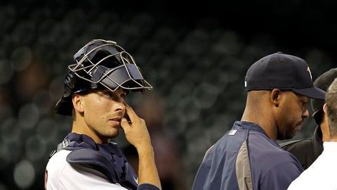 Los lanzadores de los Astros flaquearon en el momento importante.