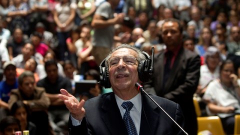 El exgeneral Ríos Montt fue declarado culpable de genocidio en Guatemala pero un tribunal revocó la decisión.