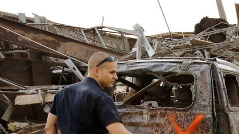 Autos, casas, animales y personas, nada quedó a salvó de la fuerza destructiva del tornado.