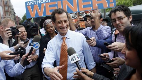 Anthony Cuomo compartió este jueves con los residentes de Harlem, quienes le ofrecieron una cálida acogida.