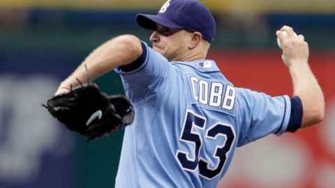 lex Cobb mantuvo una blanqueada de tres hits hasta la novena entrada.